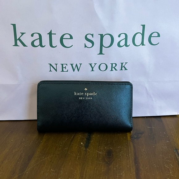 kate spade Handbags - Kate Spade Bifold Wallet